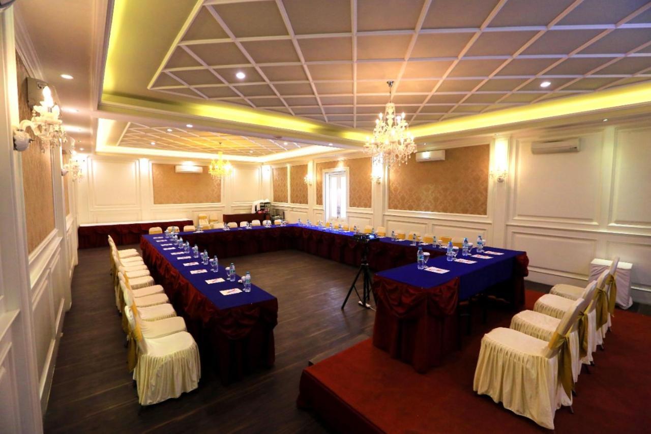 New Surya Hotel Banyuwangi  Extérieur photo