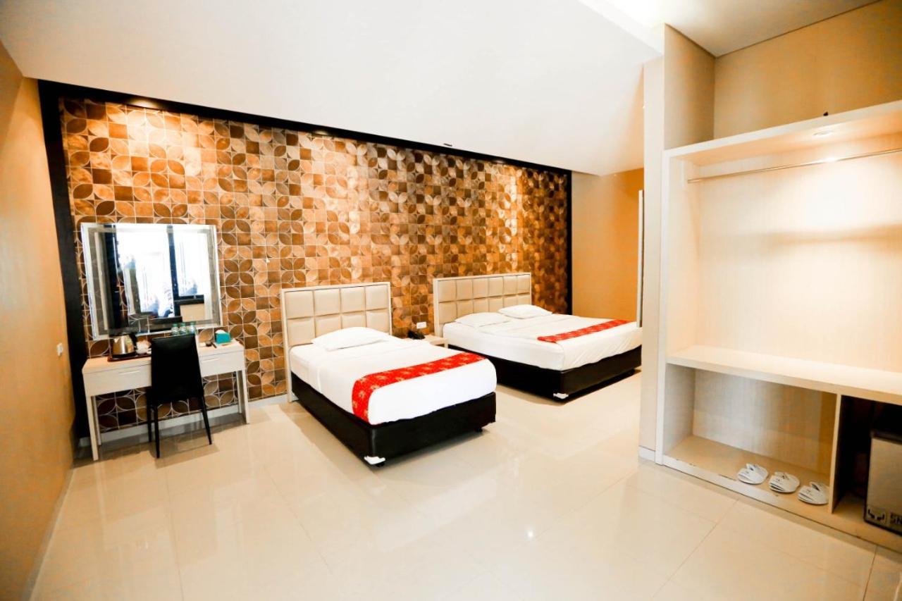 New Surya Hotel Banyuwangi  Extérieur photo